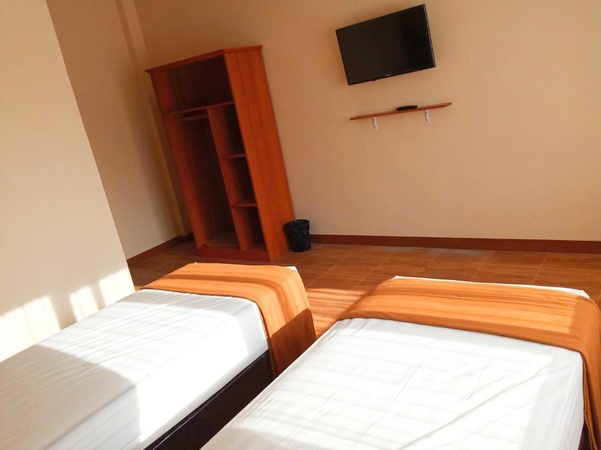 Bluefire Homestay Syariah Banyuwangi  Eksteriør billede