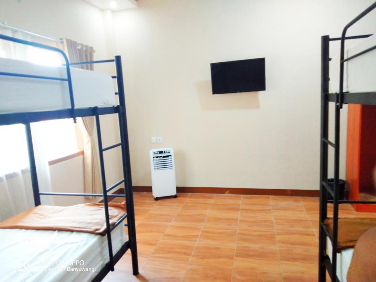 Bluefire Homestay Syariah Banyuwangi  Eksteriør billede